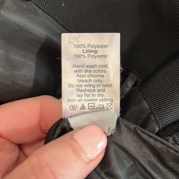 J.Crew Black Sequin Mini Skirt - Like New - Picture 8 of 8